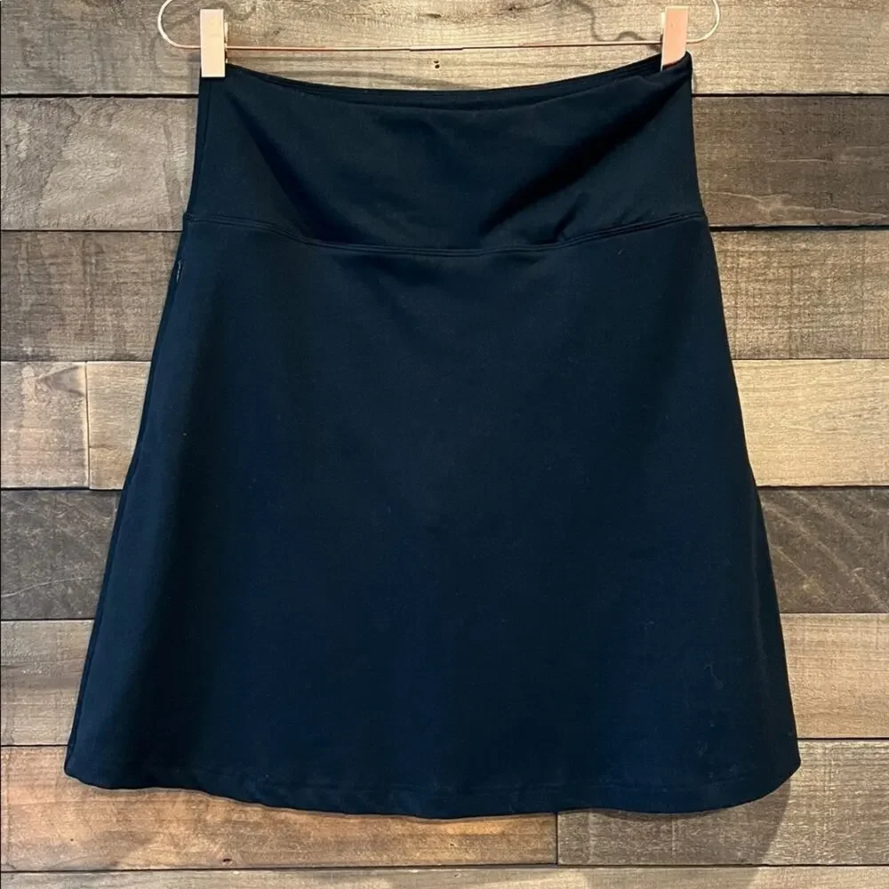 Betabrand Women's Ponte Mini Skort Shorts Attached in Black - Picture 3 of 9